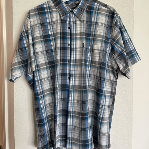 Men’s G.H. Bass & Co Button Up Dress Shirt - Picture 4 of 4